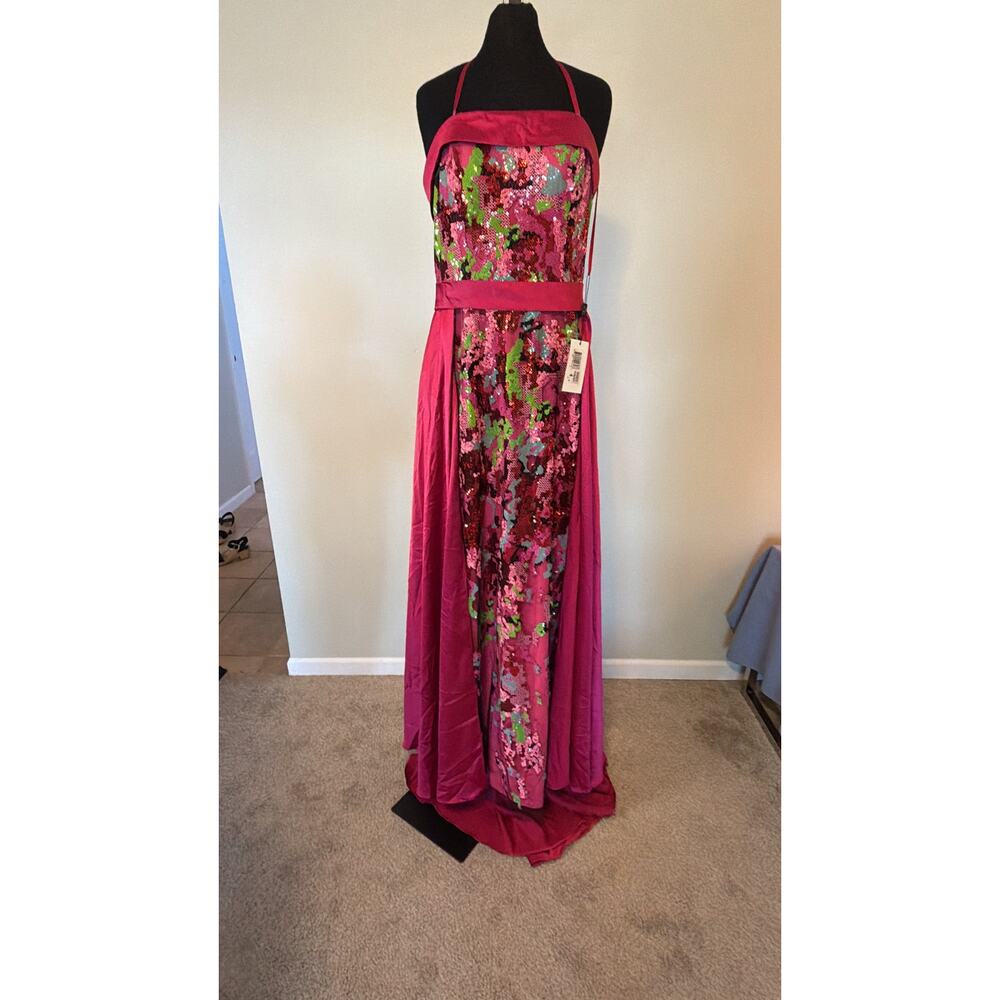 Terani Couture - Long party dress covered in sequins and floral print - Picture 2 of 8